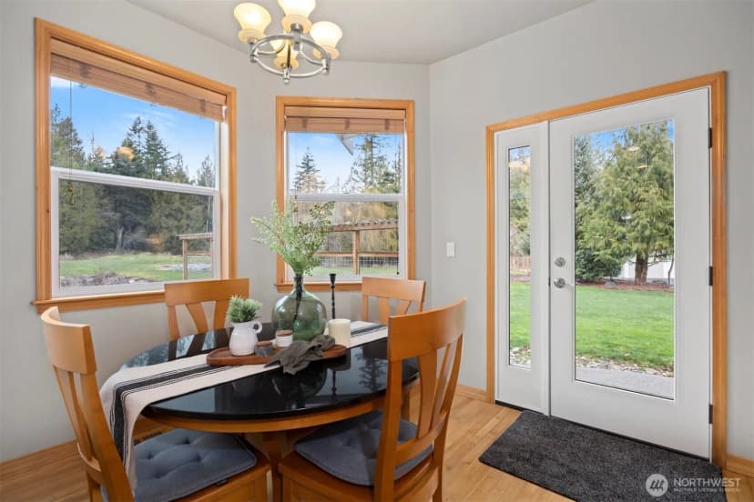 Property photo for 4975 E 12th Drive, Bellingham photo 12