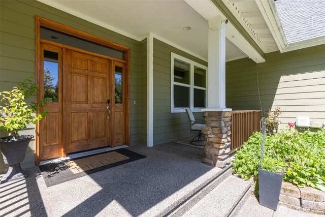 Property photo for 4975 E 12th Drive, Bellingham photo 4