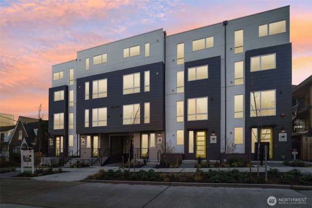 Property photo for 515 Howe Street #d, Seattle