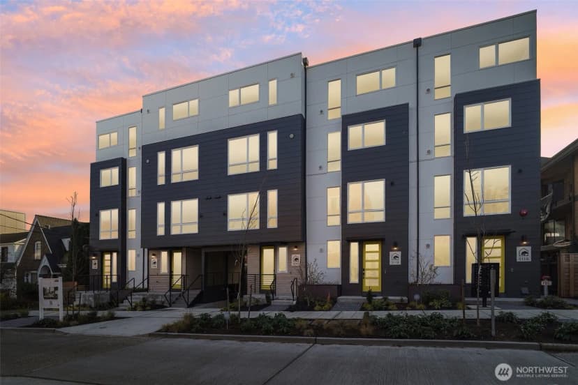 Property photo for 515 Howe Street #d, Seattle