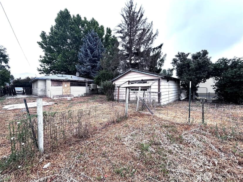 Property photo for 937 Corbaley Pl, Wenatchee photo 6