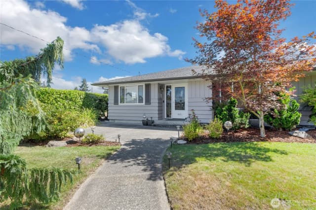 Property photo for 611 13th St Sw, Puyallup
