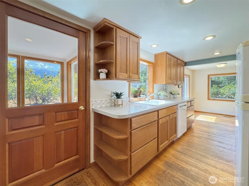 Property photo for 1703 S Golf Course Road, Port Angeles photo 10