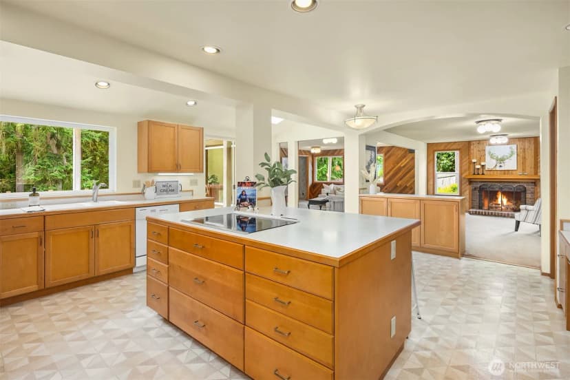 Property photo for 4539 Blakely Heights Drive Ne, Bainbridge Island photo 11