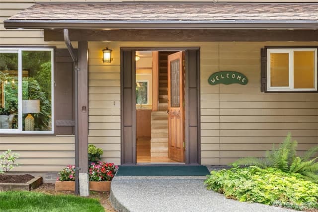 Property photo for 4539 Blakely Heights Drive Ne, Bainbridge Island photo 4