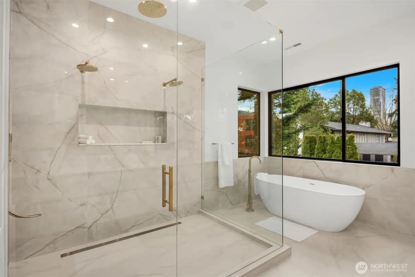 Property photo for 422 98th Avenue Ne, Bellevue photo 20