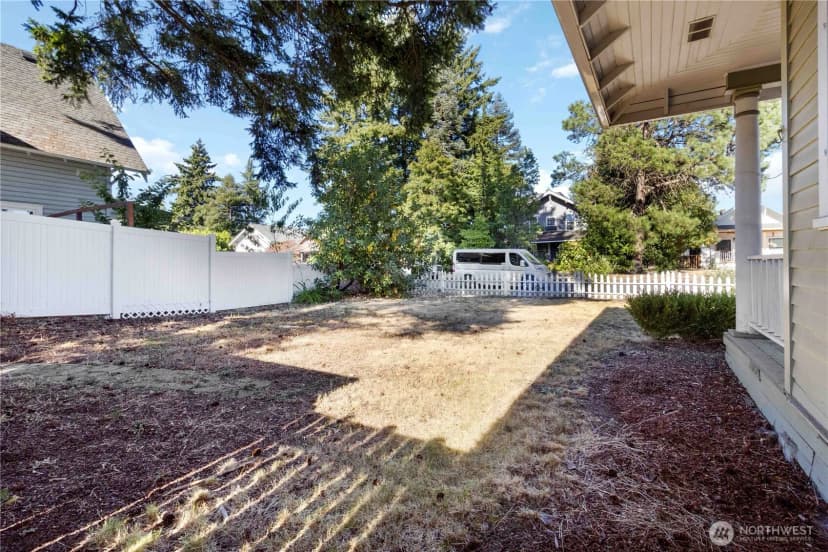 Property photo for 815 N Pearl Street, Centralia photo 10