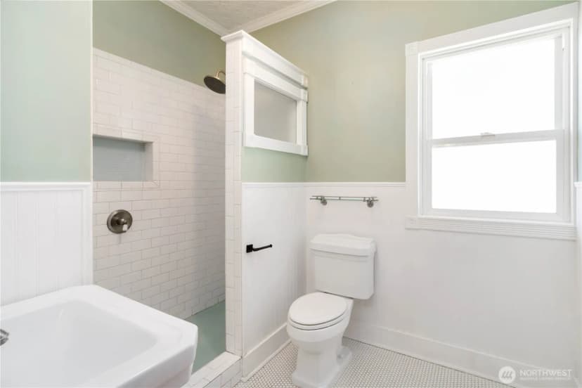 Property photo for 815 N Pearl Street, Centralia photo 5