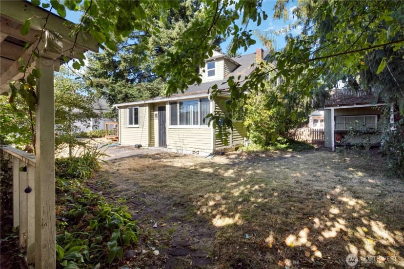 Property photo for 815 N Pearl Street, Centralia photo 31