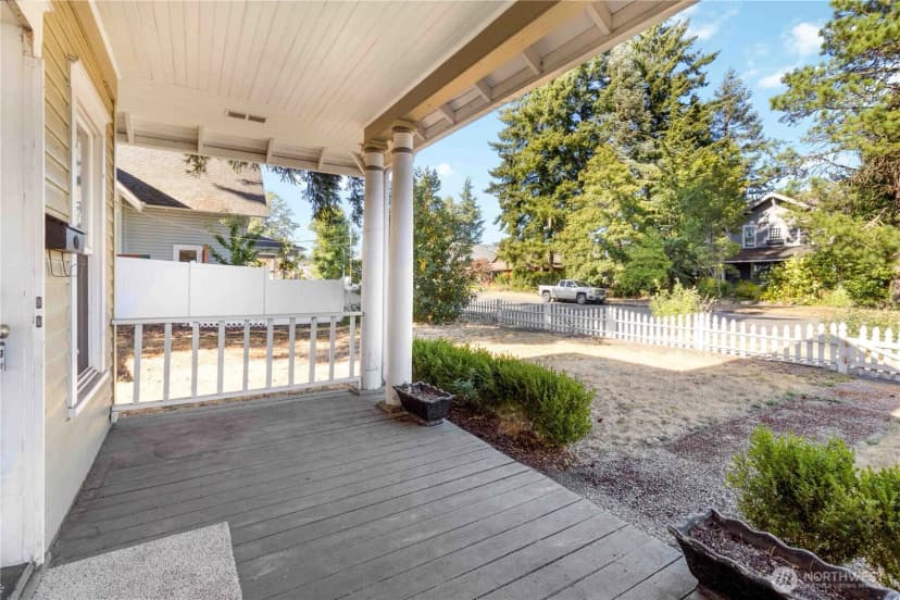 Property photo for 815 N Pearl Street, Centralia photo 9