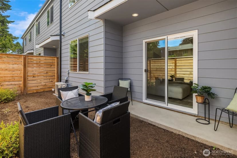 Property photo for 1510 Hollow Dale Place #e, Everett photo 31