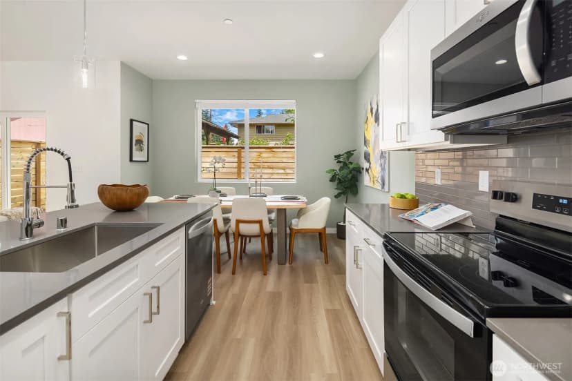 Property photo for 1510 Hollow Dale Place #e, Everett photo 19