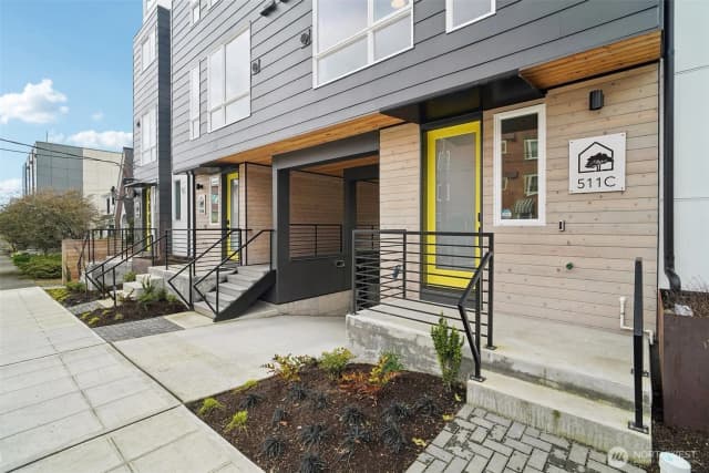 Property photo for 511 Howe Street #c, Seattle