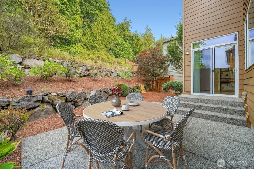 Property photo for 16200 Parkside Way Se, Renton photo 22