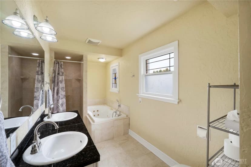 Property photo for 46919 224th Avenue Se, Enumclaw photo 17