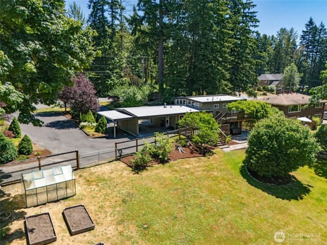Property photo for 13651 183rd Avenue Se, Renton photo 3