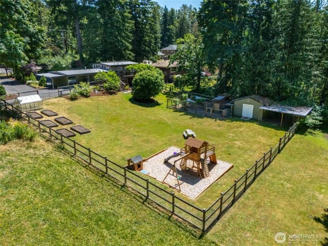 Property photo for 13651 183rd Avenue Se, Renton photo 2