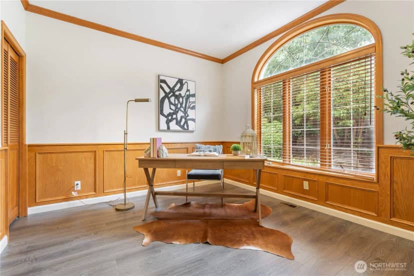 Property photo for 5757 168th Pl Se, Bellevue photo 15