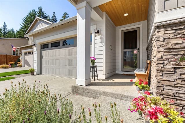 Property photo for 6498 Skipper Lane Se, Port Orchard photo 3