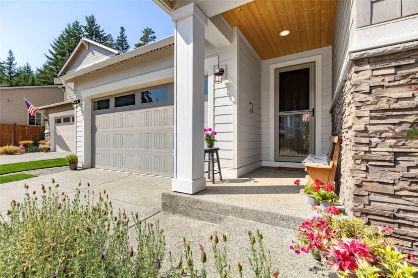 Property photo for 6498 Skipper Lane Se, Port Orchard photo 3