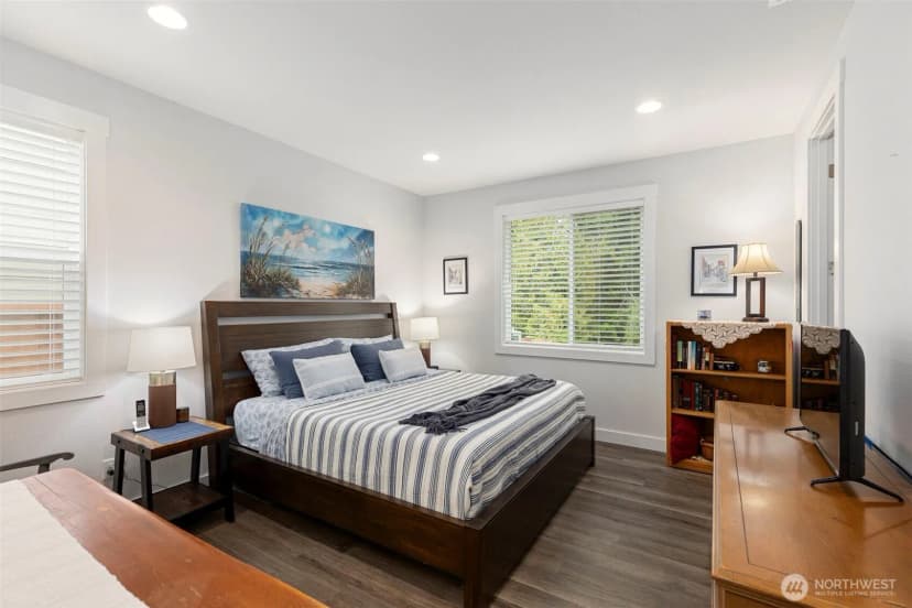 Property photo for 6498 Skipper Lane Se, Port Orchard photo 17