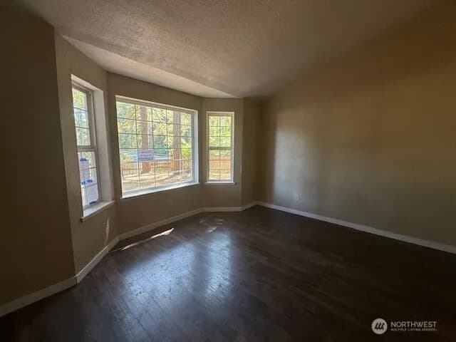 Property photo for 21 Se Shadowood Boulevard, Shelton photo 10