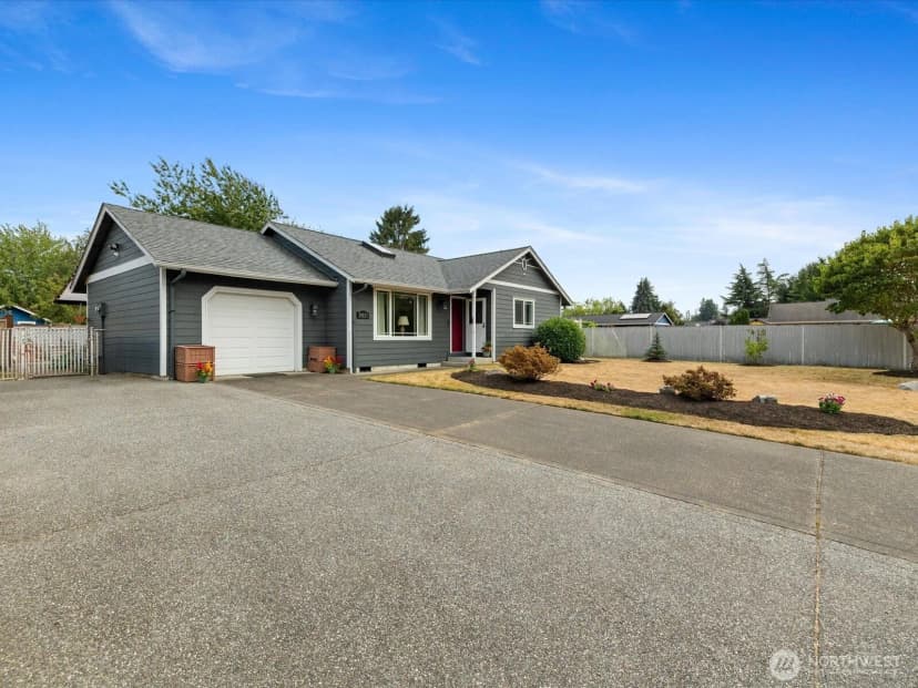 Property photo for 14117 57th Avenue Ne, Marysville photo 4