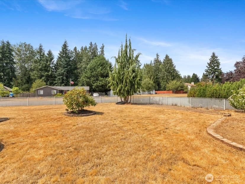 Property photo for 14117 57th Avenue Ne, Marysville photo 3