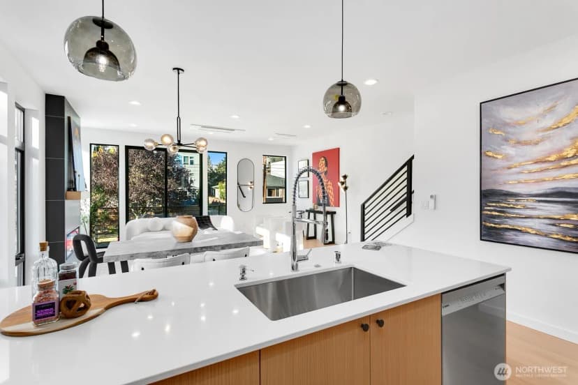 Property photo for 2035 Nw 61st Street #b, Seattle photo 12