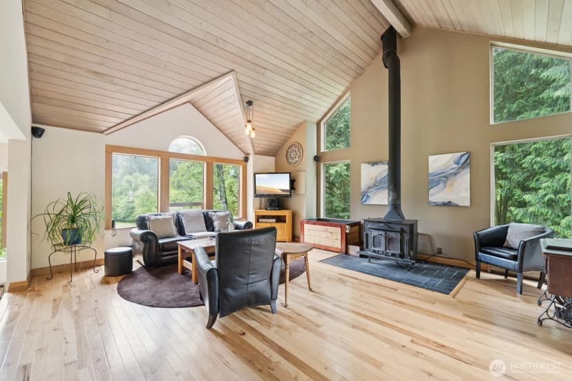 Property photo for 45908 Se Edgewick Road, North Bend photo 8
