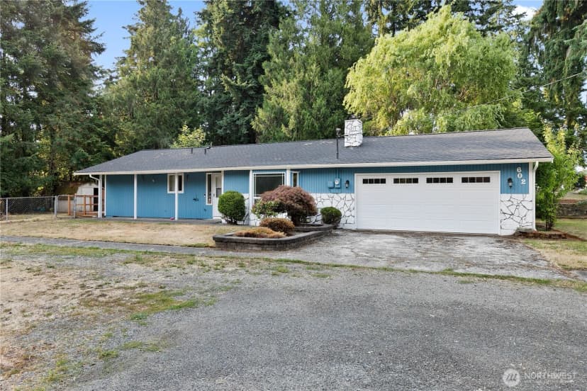 Property photo for 602 Factory Street Se, Orting