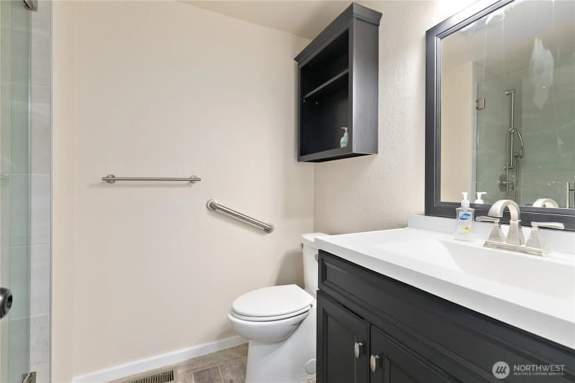Property photo for 602 Factory Street Se, Orting photo 11