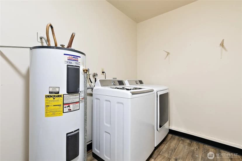 Property photo for 602 Factory Street Se, Orting photo 16