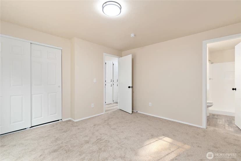 Property photo for 602 Factory Street Se, Orting photo 14