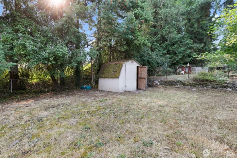 Property photo for 602 Factory Street Se, Orting photo 10