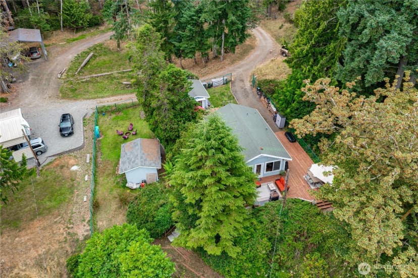 Property photo for 1321 E Madrona Boulevard Nw, Lakebay photo 31