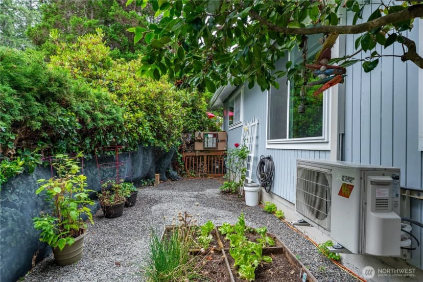 Property photo for 1321 E Madrona Boulevard Nw, Lakebay photo 23