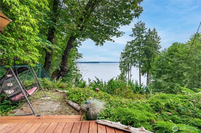 Property photo for 1321 E Madrona Boulevard Nw, Lakebay photo 2