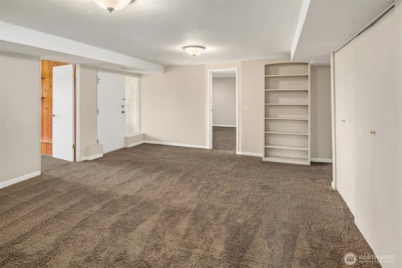 Property photo for 12456 Se 26th Place, Bellevue photo 18