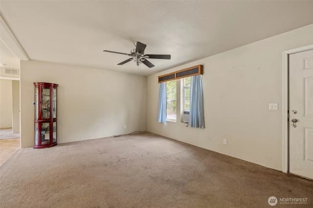 Property photo for 164 Sleeper Road, Oak Harbor photo 5