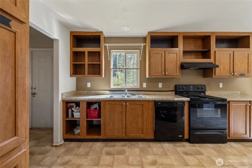 Property photo for 164 Sleeper Road, Oak Harbor photo 9