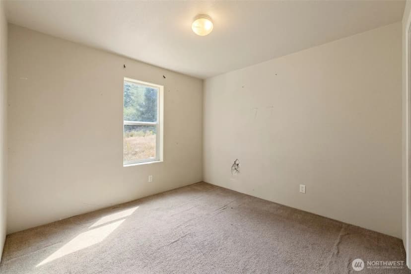 Property photo for 164 Sleeper Road, Oak Harbor photo 19