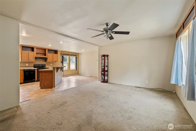 Property photo for 164 Sleeper Road, Oak Harbor photo 4