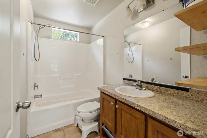 Property photo for 164 Sleeper Road, Oak Harbor photo 17