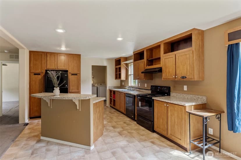 Property photo for 164 Sleeper Road, Oak Harbor photo 12