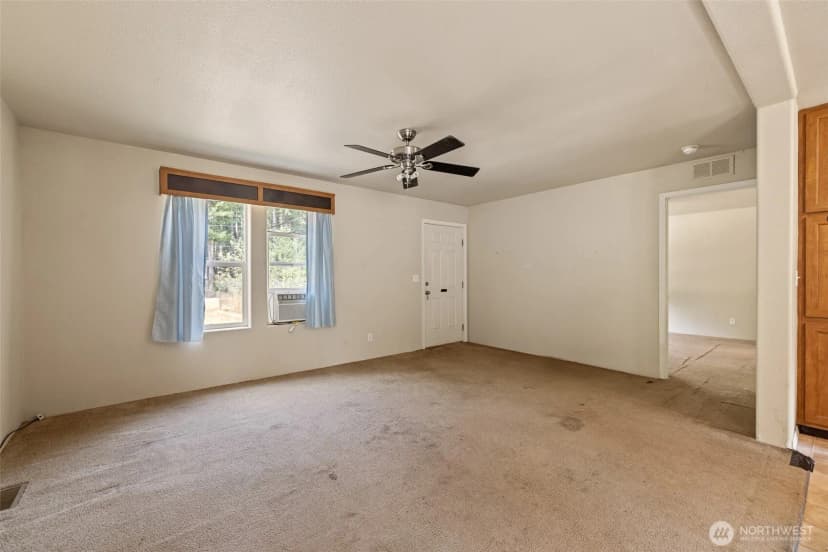 Property photo for 164 Sleeper Road, Oak Harbor photo 6
