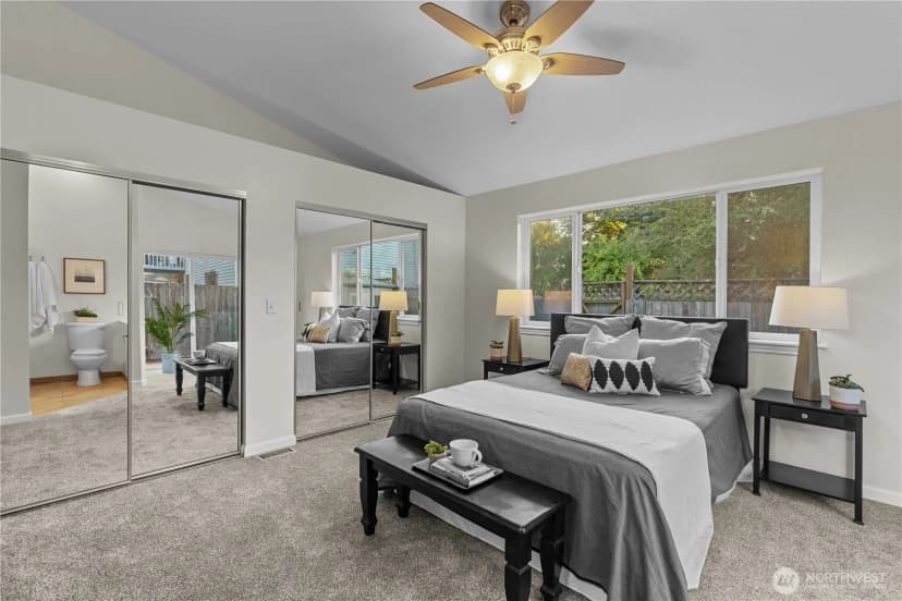 Property photo for 11086 25th Avenue Sw, Seattle photo 23