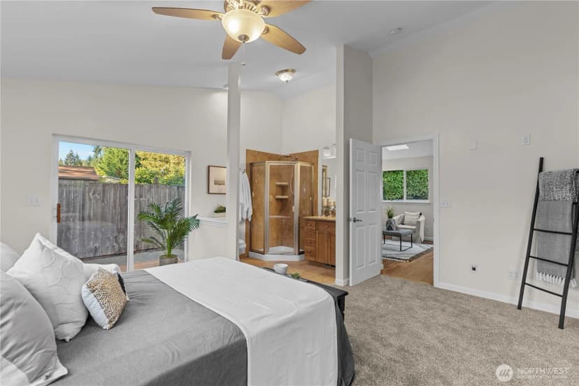 Property photo for 11086 25th Avenue Sw, Seattle photo 25