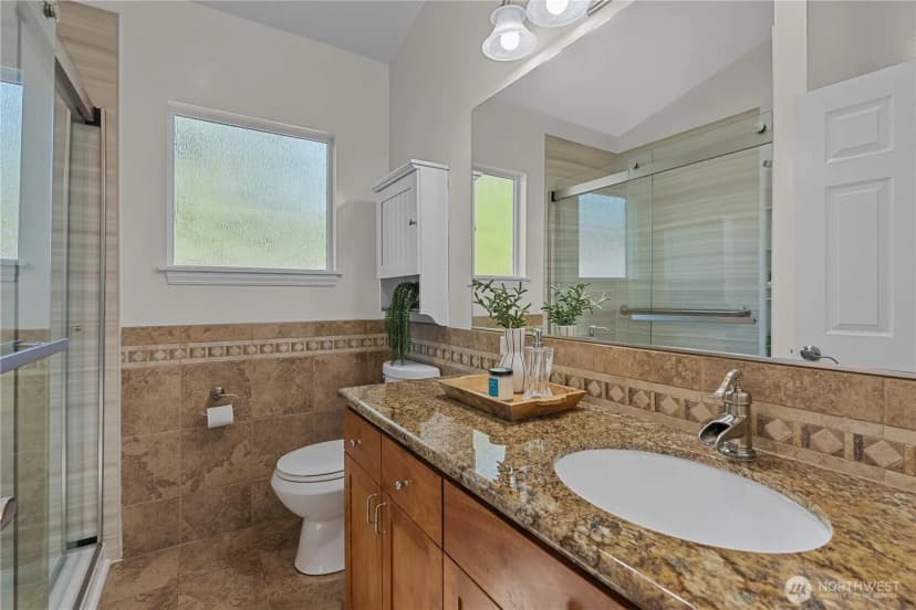 Property photo for 11086 25th Avenue Sw, Seattle photo 15