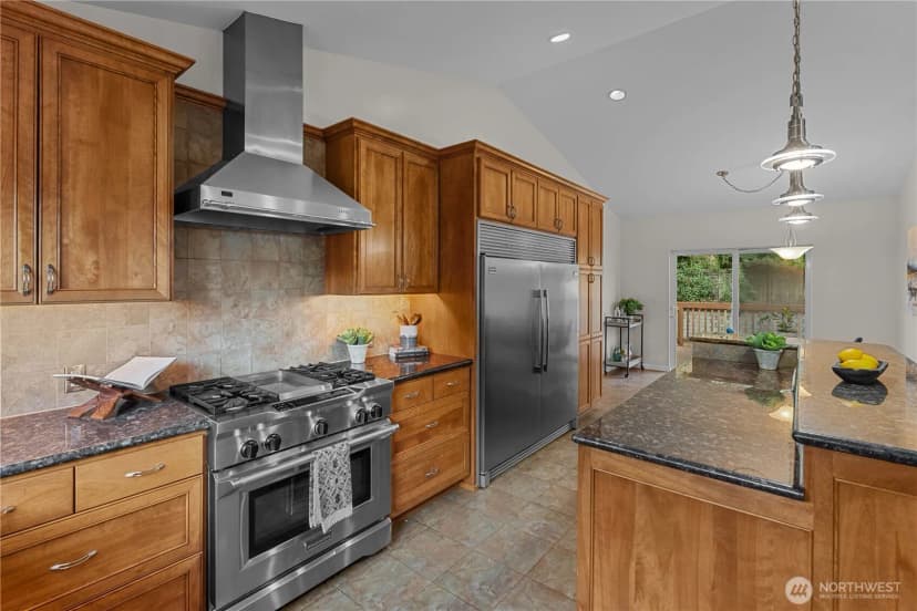 Property photo for 11086 25th Avenue Sw, Seattle photo 10